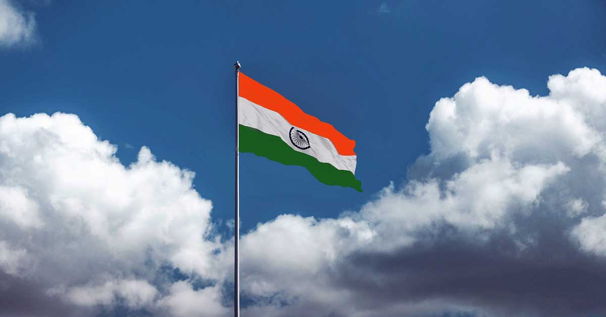 India's flag waves proudly in the sky, symbolizing the nation's aspiration for a greener and greater future. Photo: SUMITKUMAR SAHARE from Pixabay.